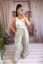 Charger l'image dans la galerie, Pantalon beige gaz de coton bandana ( 36 au 46 )