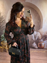 Charger l&#39;image dans la galerie, Robe longue noir motif fleurs rouge LUMI (40 au 48)