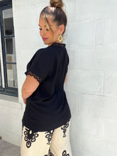 Charger l'image dans la galerie, Chemisier noir dentelle manche courte OLIVIA ( 36 au 48 ) ⭐️