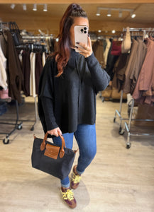 Pull large noir MORGANE (36 au 50)