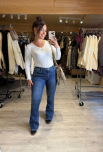 Charger l&#39;image dans la galerie, Jeans flare LALIE push up (34 au 42)