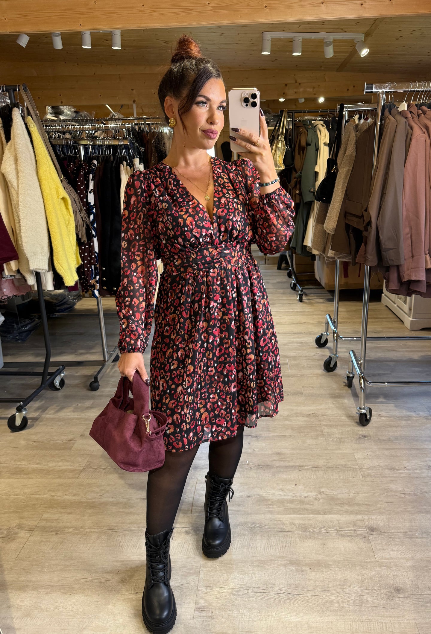 Robe courte motif bordeaux MATHILDE (36 au 48)