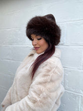 Charger l&#39;image dans la galerie, Bonnet bordure fourure chocolat