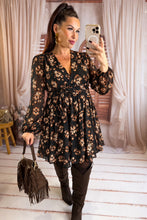 Charger l'image dans la galerie, Robe courte noir fleuri beige NORA (36 au 48) précommande pour un envoi mardi 3 novembre taille L au 4xl