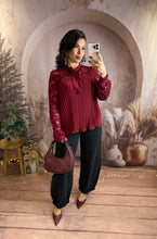 Charger l&#39;image dans la galerie, Top plissé manche dentelle bordeaux AMANDA (36 au 46)