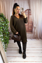 Charger l'image dans la galerie, Robe plissée coupe droite chocolat JUSTINE (40 au 48)