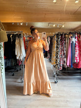 Charger l&#39;image dans la galerie, Robe beige bijoux ( s/m/l )
