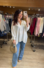 Charger l'image dans la galerie, Chemise ample blanc CORALIA (38 au 48)