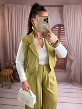 Charger l'image dans la galerie, Veste sans manches vert amande LISSA (36 au 42)