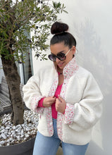 Charger l'image dans la galerie, Veste réversible polaire écru fleurs rose GEMMA