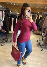 Charger l&#39;image dans la galerie, Col roulé bordeaux DOREEN (34 au 44)