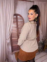 Charger l'image dans la galerie, Chemise vichy col Claudine camel ORLANE (36 au 48)