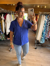 Charger l&#39;image dans la galerie, Chemisier Olivia bleu électrique ☀️( reste taille s/m et m/l )