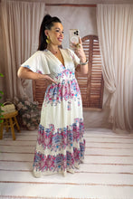 Charger l'image dans la galerie, Robe longue blanche à motif rose et bleu ISILIA (36 au 48 )