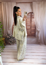 Charger l'image dans la galerie, Chemise beige gaz de coton bandana( 36 au 48 )