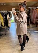 Charger l&#39;image dans la galerie, Robe denim coupe droite taupe SYLVIE (36 au 42)