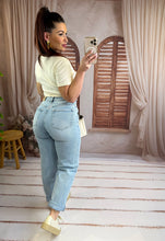 Charger l'image dans la galerie, Jeans mom fit NOVALIE ( 34 au 42 )