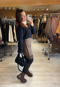 Jupe short motif carré café LEA (34 au 50 )