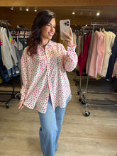 Charger l'image dans la galerie, Chemise large coeur couleur rose MARIA (40 au 48)