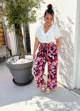 Charger l&#39;image dans la galerie, Pantalon albina motif bleu marine/corail ( taille 34 au 48 )