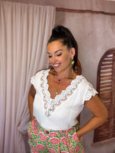 Charger l'image dans la galerie, Top blanc gaz de coton YVONNE (36 au 48)