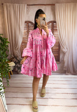 Charger l'image dans la galerie, Robe loose motif bandana rose en broderie anglaise SANANA (36 au 46)