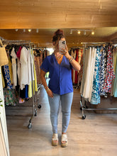 Charger l&#39;image dans la galerie, Chemisier Olivia bleu électrique ☀️( reste taille s/m et m/l )