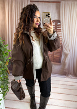 Charger l'image dans la galerie, Manteaux imperméable chocolat JOSÉPHINE (38 au 52)