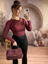 Charger l'image dans la galerie, Body drapé à manches longues avec boucle  ornementale bordeaux SIRINE (34 au 38)