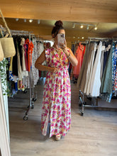 Charger l&#39;image dans la galerie, Robe Izïa fleuri fuchsia (reste la taille xxl : 42/44 )