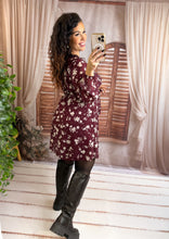Charger l'image dans la galerie, Robe courte bordeaux fleurie blanche ADRIANNA (36 au 48)