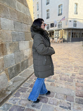 Charger l&#39;image dans la galerie, Doudoune kaki foncé réversible doudou ILAN (36 au 48)