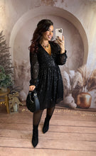 Charger l'image dans la galerie, Robe noir à sequins CENDRILLON (36 au 48)