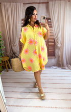 Charger l'image dans la galerie, Robe chemise gaz de coton jaune motif soleil fluo ANOUK (42 au 48)