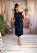 Charger l'image dans la galerie, Robe chemise mi longue bleu marine ( 36 au 48)
