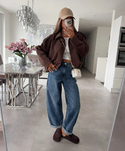 Charger l'image dans la galerie, Veste loose en suédine chocolat KATRINA (36 au 46)