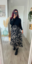 Charger l&#39;image dans la galerie, Jupe longue plissée léopard kaki GABY  ( 36 au 46 )