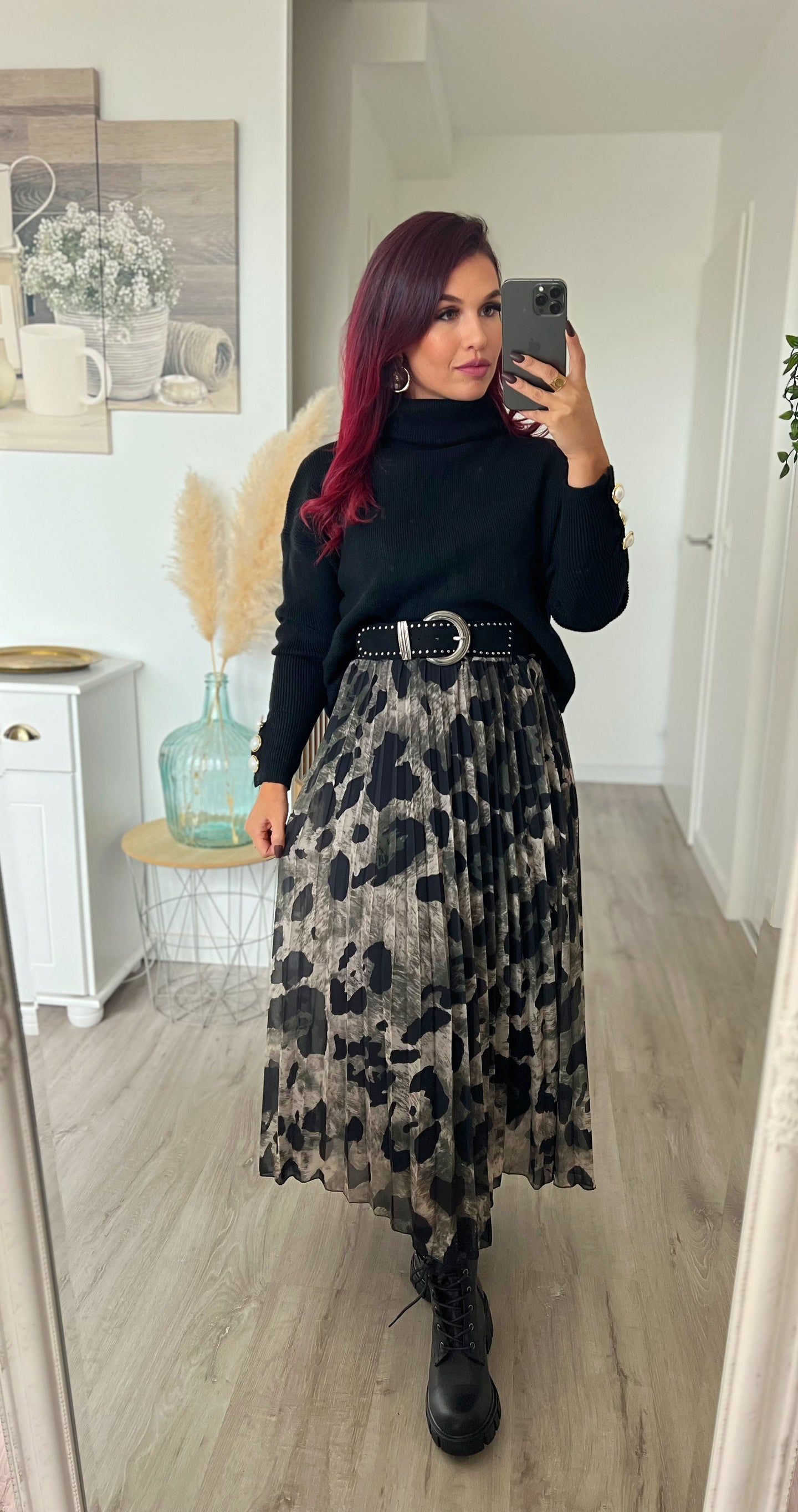 Jupe longue plissée léopard kaki GABY  ( 36 au 46 )