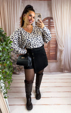 Charger l'image dans la galerie, Jupe short velours noir MÉLISSA (36 au 48)