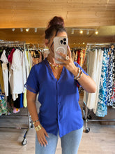 Charger l&#39;image dans la galerie, Chemisier Olivia bleu électrique ☀️( reste taille s/m et m/l )