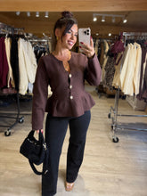 Charger l&#39;image dans la galerie, Gilet chocolat péplum MÉGANE (34 au 40)