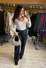 Charger l&#39;image dans la galerie, Top à manches longues beige FIONA (36 au 50 )