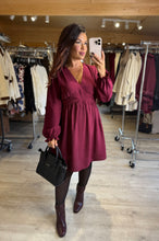 Charger l&#39;image dans la galerie, Robe courte bordeaux ELA (36 au 48)