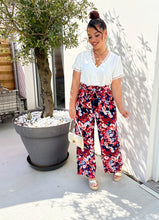 Charger l&#39;image dans la galerie, Pantalon albina motif bleu marine/corail ( taille 34 au 48 )