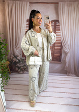 Charger l'image dans la galerie, Chemise beige gaz de coton bandana( 36 au 48 )