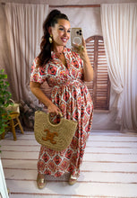 Charger l'image dans la galerie, Robe motif beige, orane, rouge team petite TALI (36 au 48)
